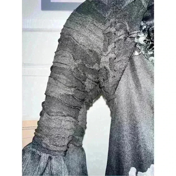 Zombie Ballerina costume with skull crown. Girls M (8-10).  Like new - Picture 4 of 9